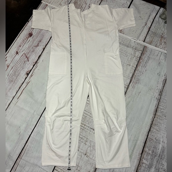 HOTSHOT TEE ONESIE Oversized Slouchy Fit Woman’s Jumpsuit in White Large NWT - Picture 2 of 14